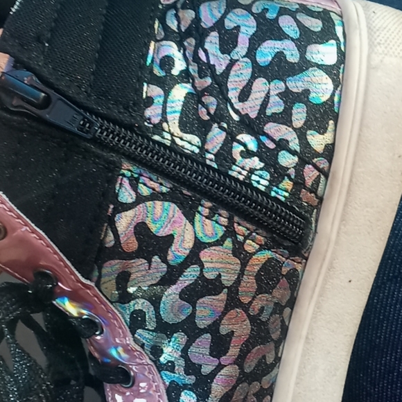 Shoews - Picture 4 of 4